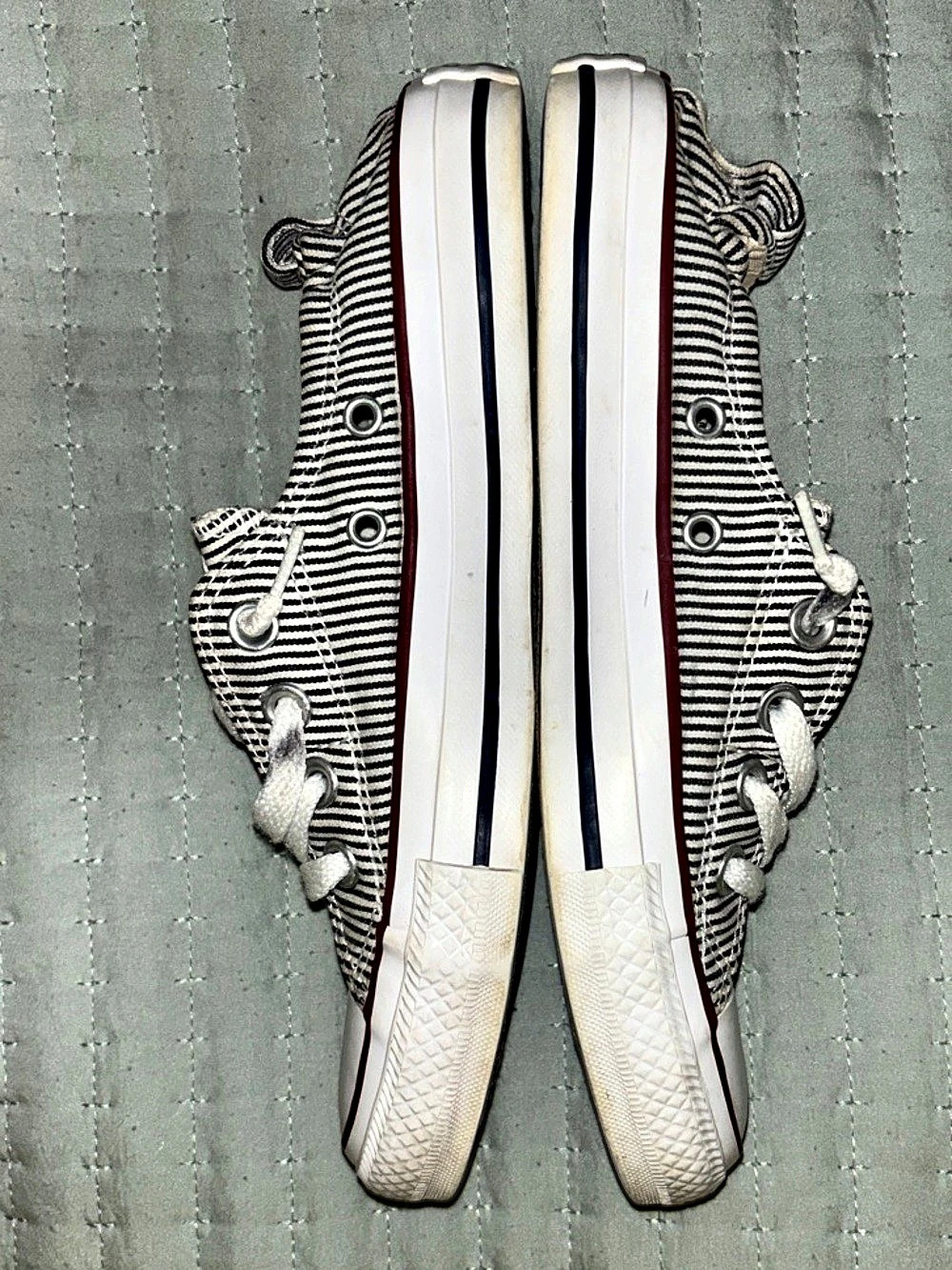 Converse Chuck Taylor All-Star Women’s Shoreline Slip-On Striped Sneaker - W7